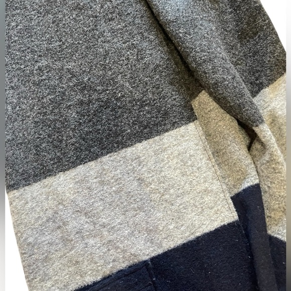 Tahari Long Gray Sleeveless Vest Wool Blend Pockets Size Large - Picture 5 of 10